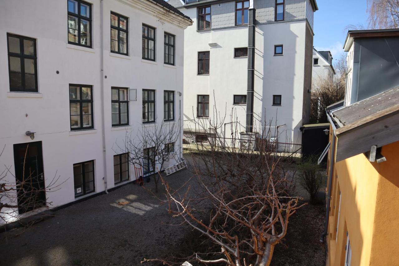 Rooms In Quiet Yellow Courtyard Apartment Kopenhagen Exterior foto